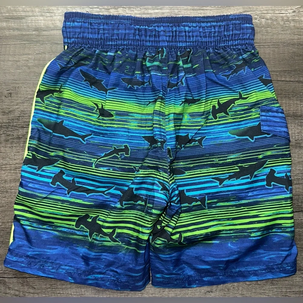 ZeroXposur Little Boys‎ Shark Swim Shorts Size M(5-6)
